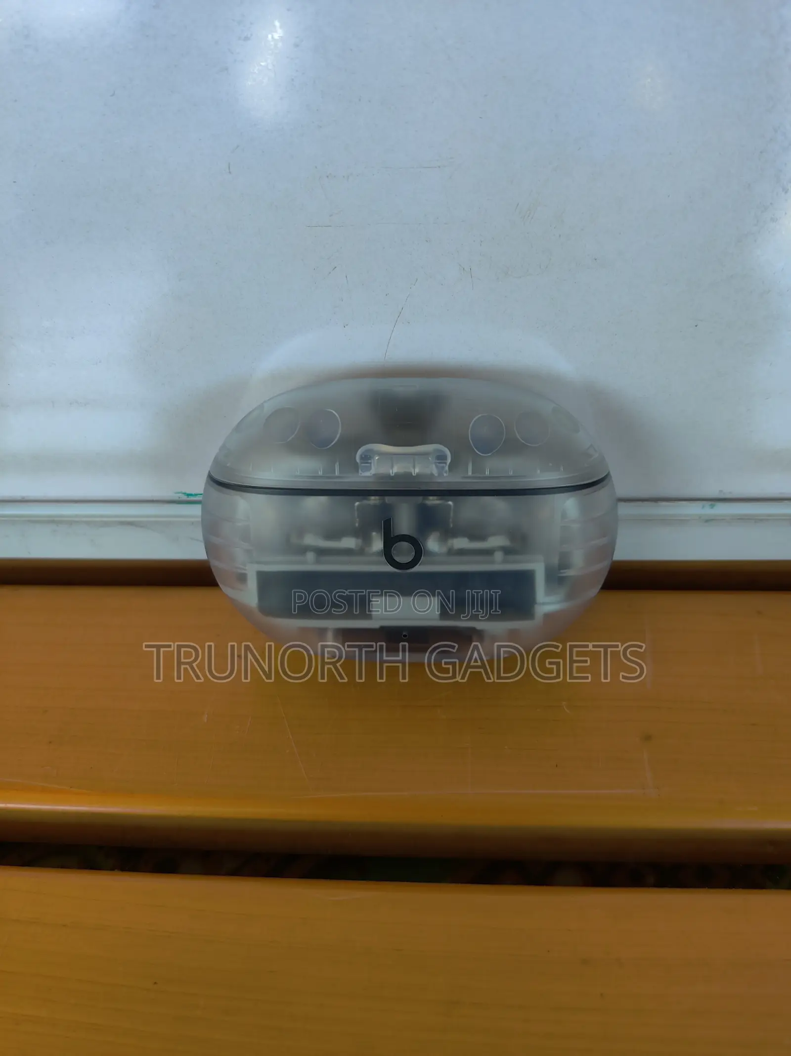 Beats Studio Buds-Transperant
