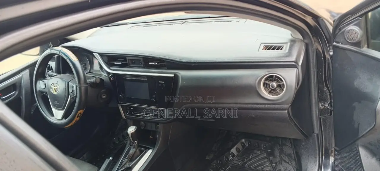 Toyota Corolla 2015 White