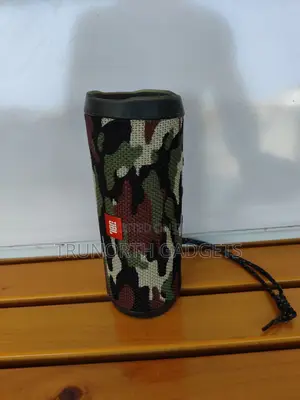 JBL Flip 4