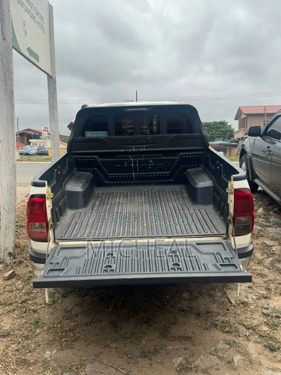 Toyota Hilux Revo Double Cab Deisel 2.8 AWD 2022 White