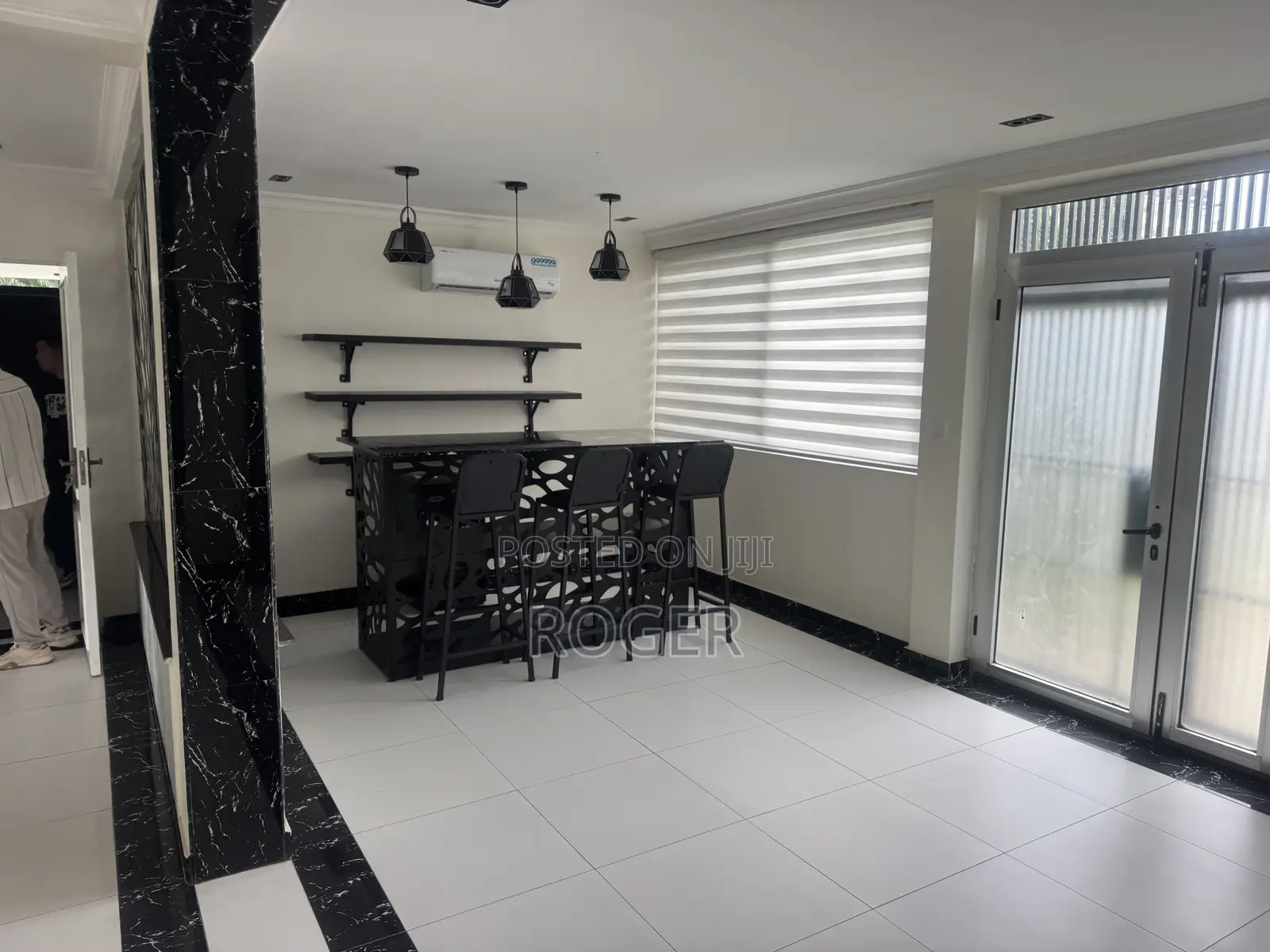 5bdrm Mansion in Cantonment, Cantonments for rent
