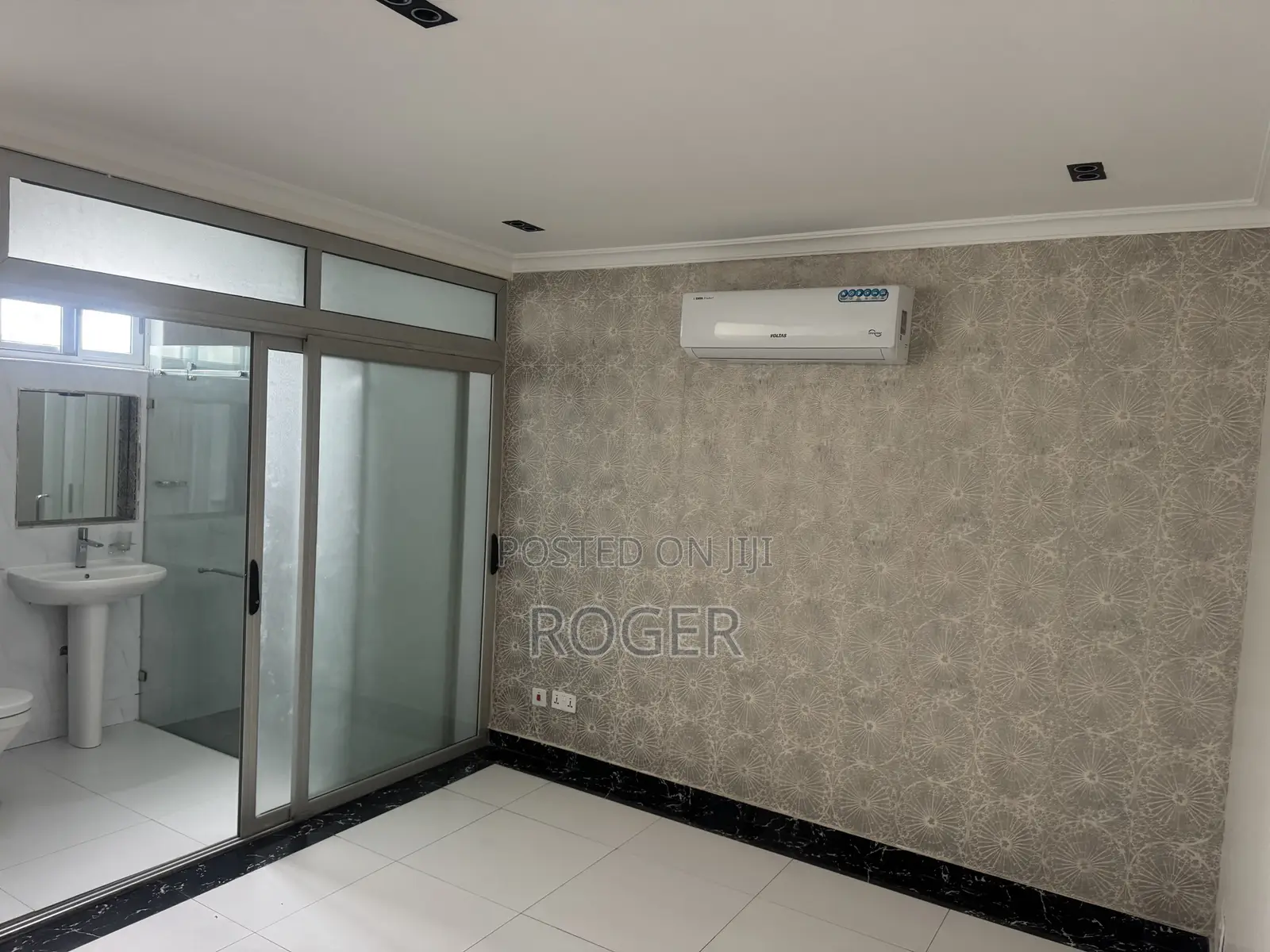 5bdrm Mansion in Cantonment, Cantonments for rent