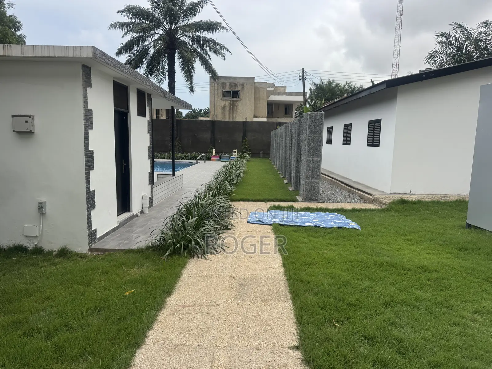 5bdrm Mansion in Cantonment, Cantonments for rent