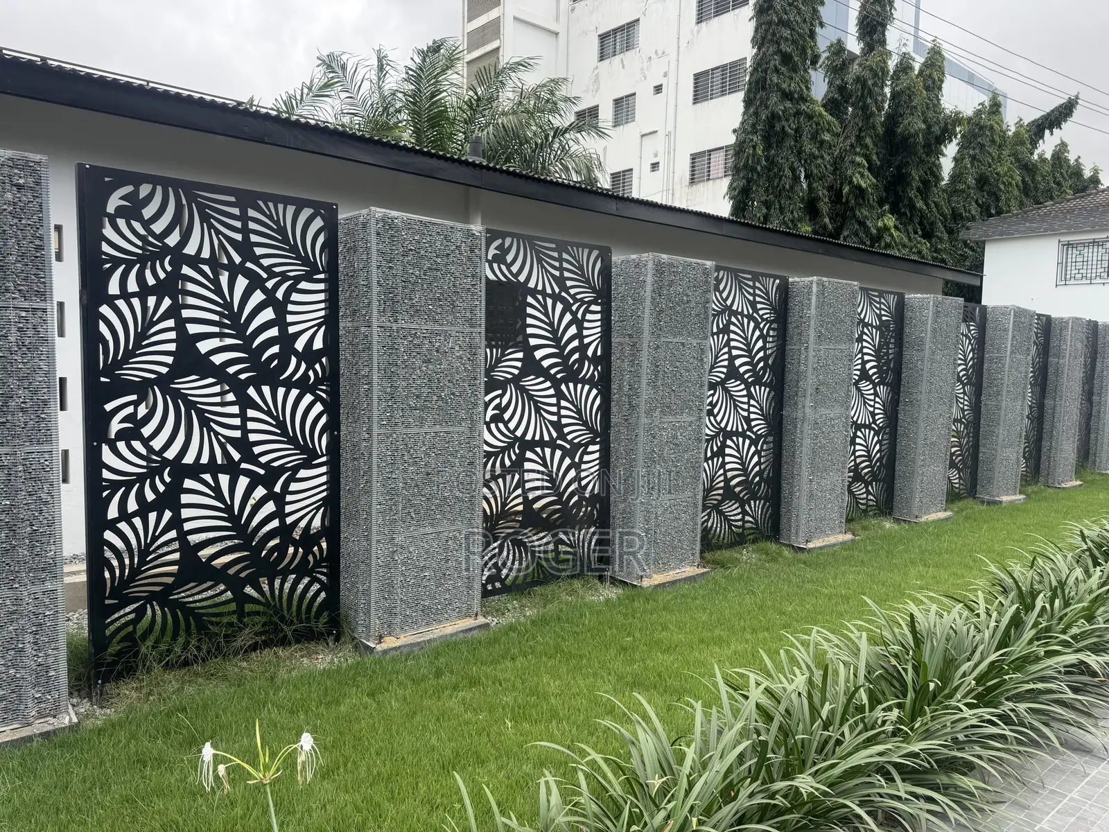 5bdrm Mansion in Cantonment, Cantonments for rent