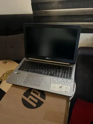 Laptop Asus K50IJ 12GB Intel Core i7 HDD 500GB