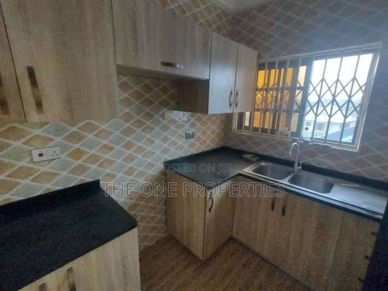 2bdrm Apartment in Kotoku - Soldier, Amasaman for rent