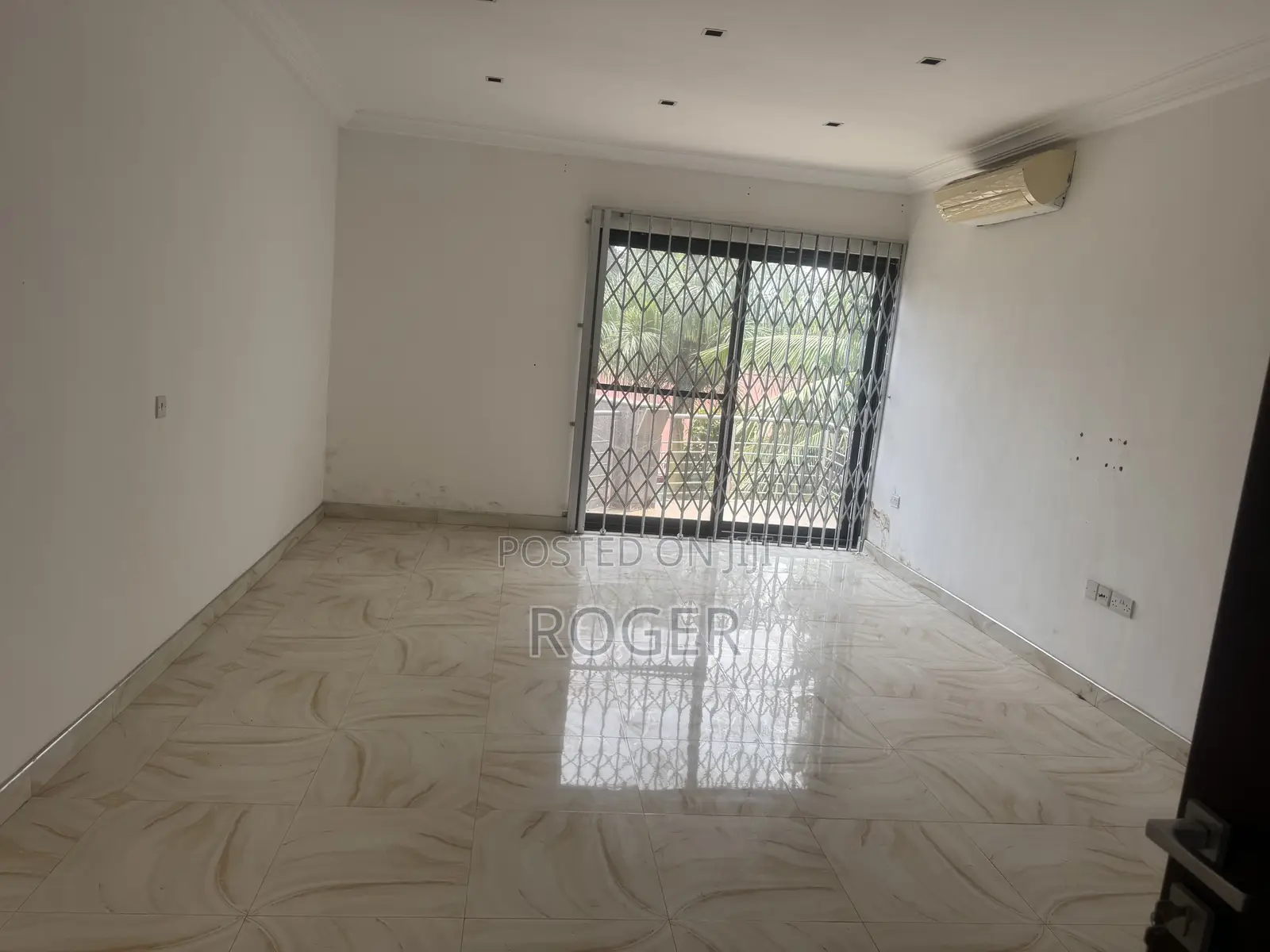 8bdrm Mansion in Cantonment, Cantonments for rent