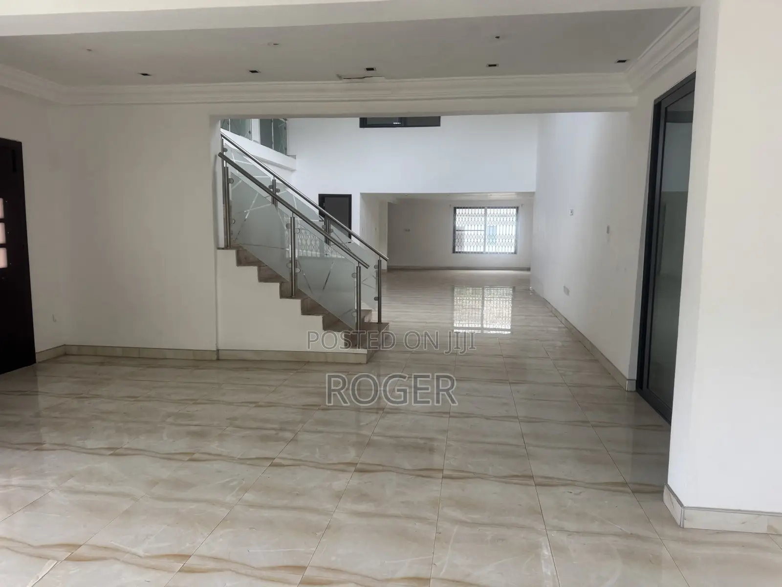 8bdrm Mansion in Cantonment, Cantonments for rent
