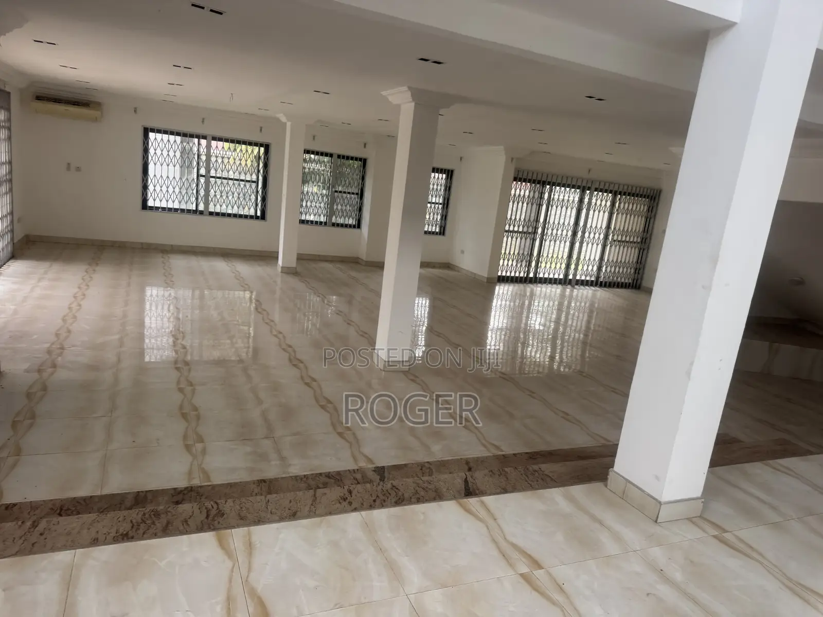 8bdrm Mansion in Cantonment, Cantonments for rent