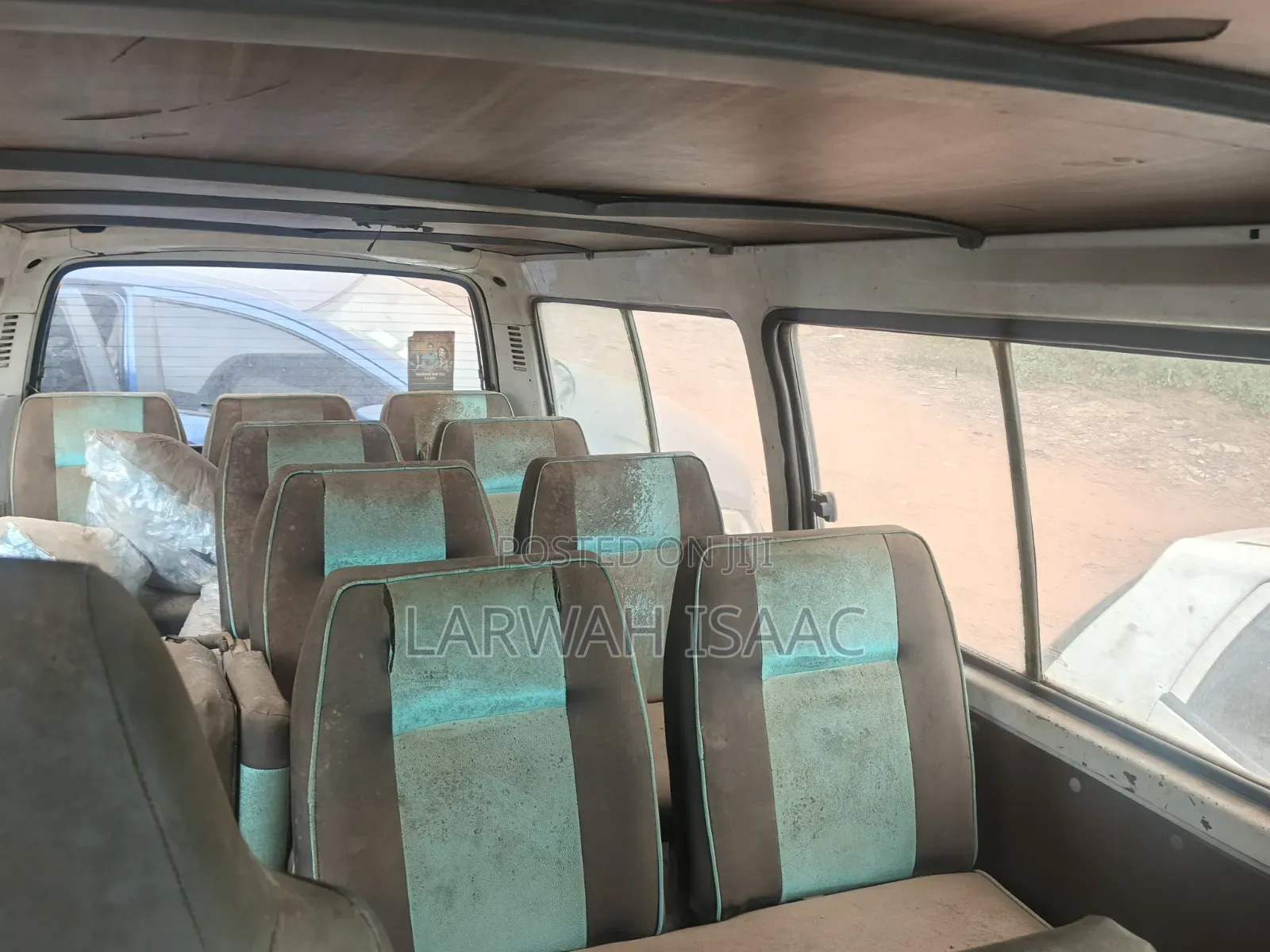 Toyota HiAce 2000 White