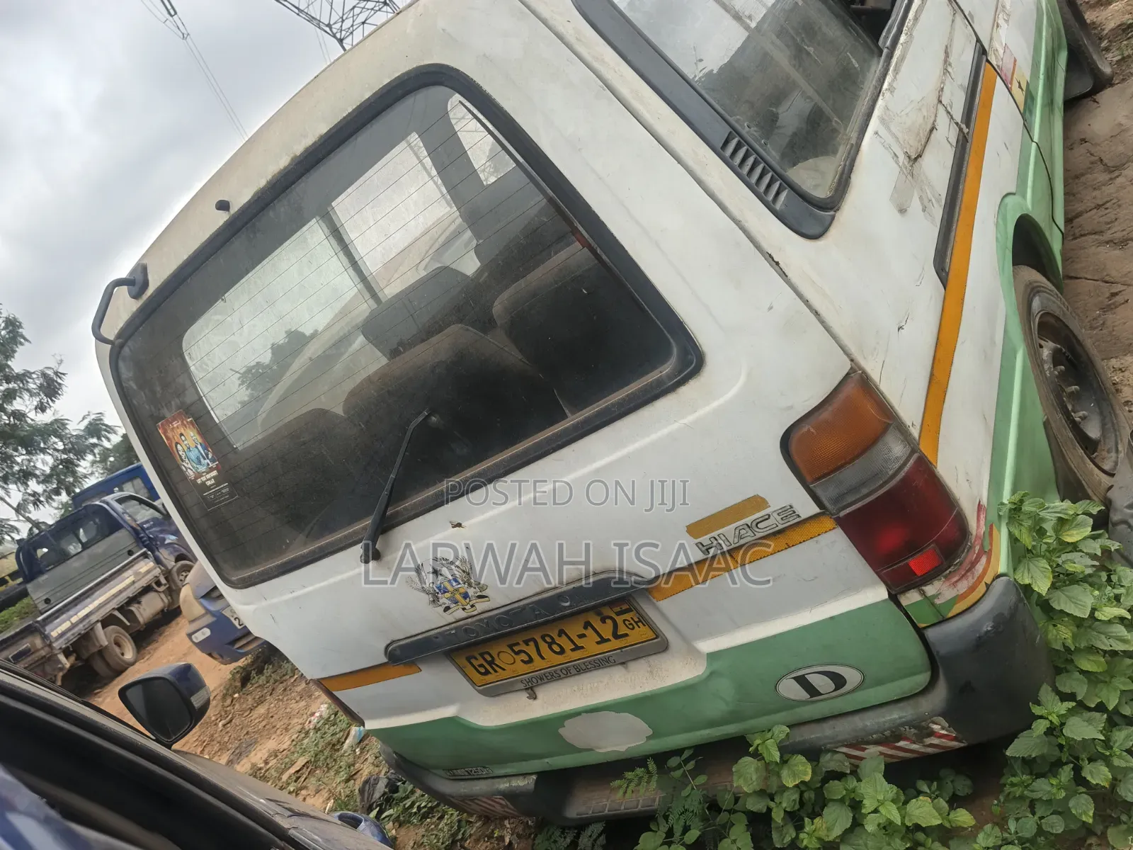Toyota HiAce 2000 White