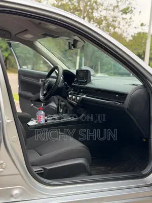 Honda Civic 2025 Silver