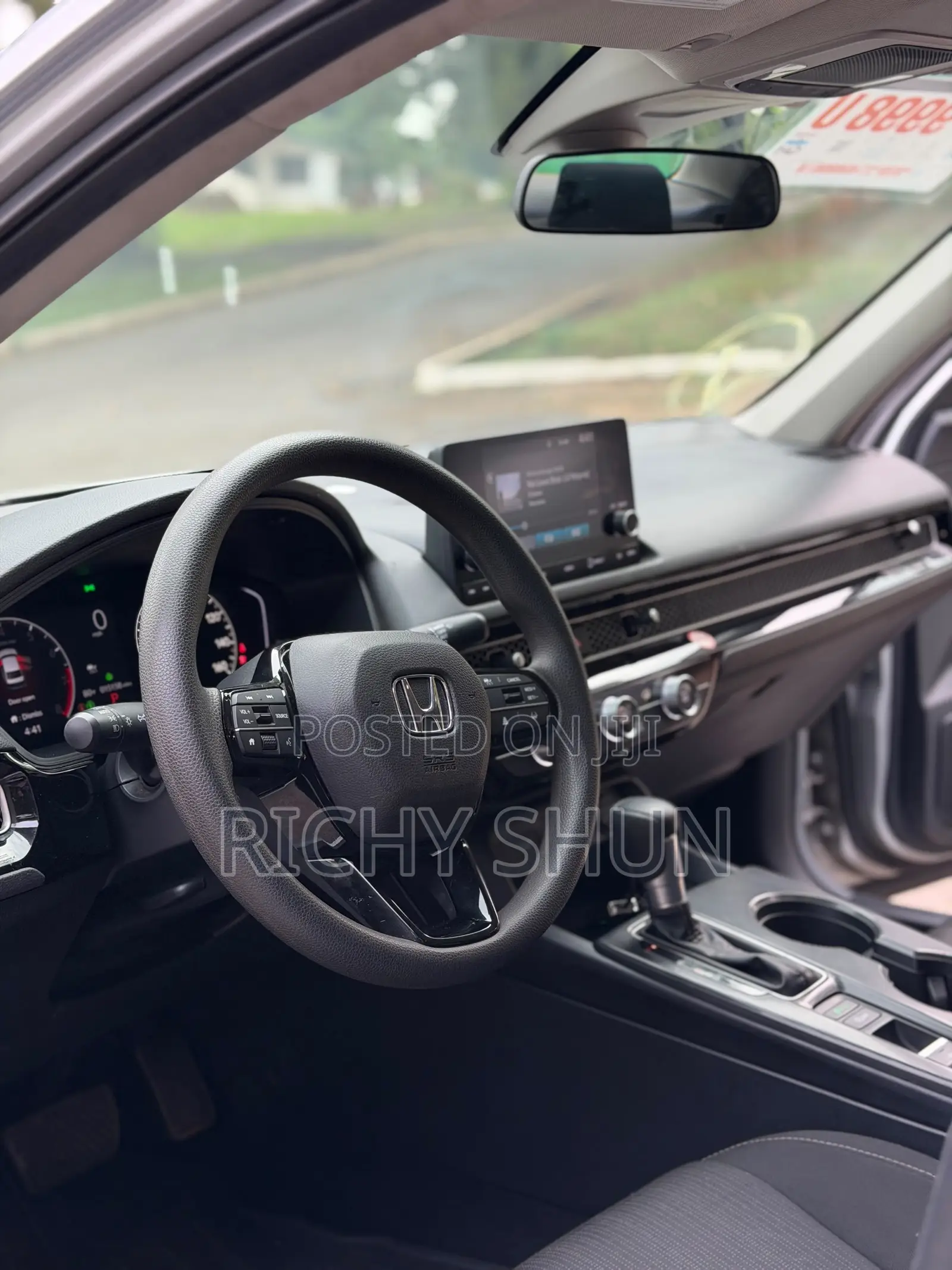 Honda Civic 2025 Silver