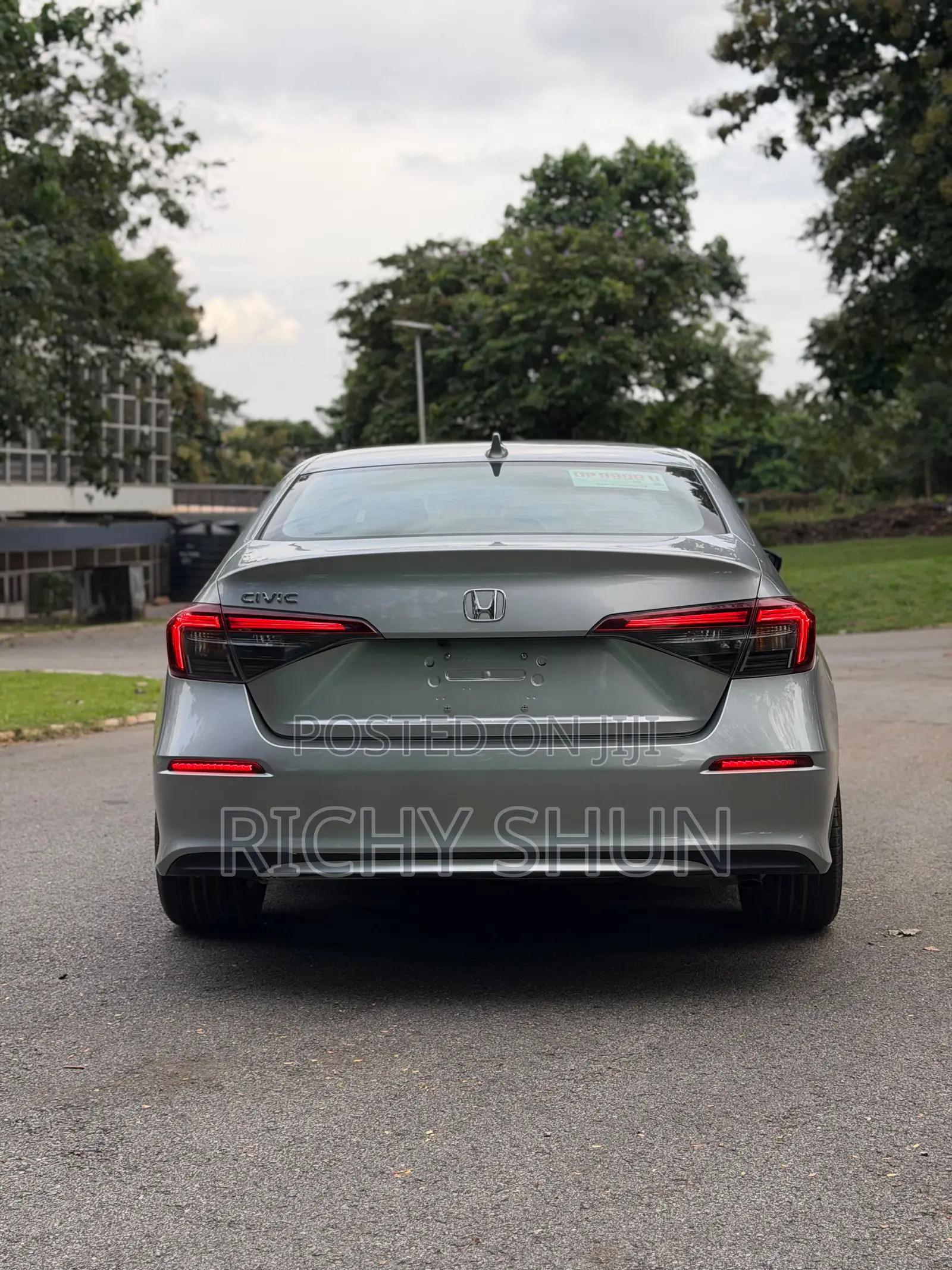 Honda Civic 2025 Silver