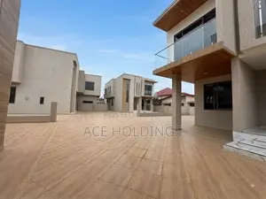 4bdrm House in Adjiringanor, School Junction for sale