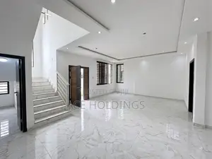 4bdrm House in Adjiringanor, School Junction for sale
