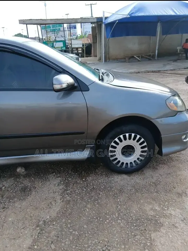 Toyota Corolla 2017 Silver
