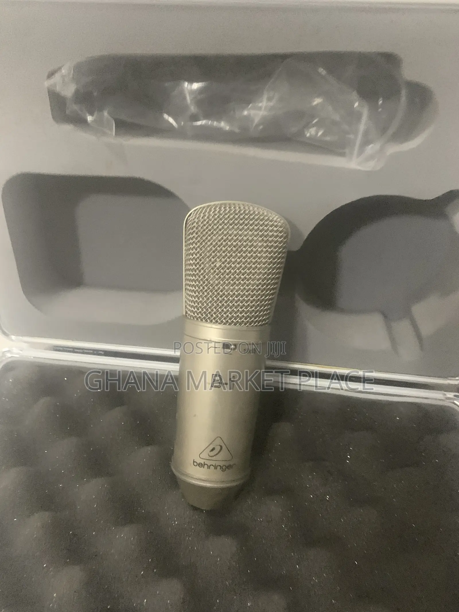 Behringer B-1 Professional Condenser Microphone