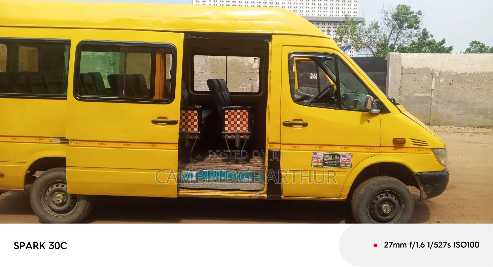Mercedes-Benz Sprinter 2012 Yellow