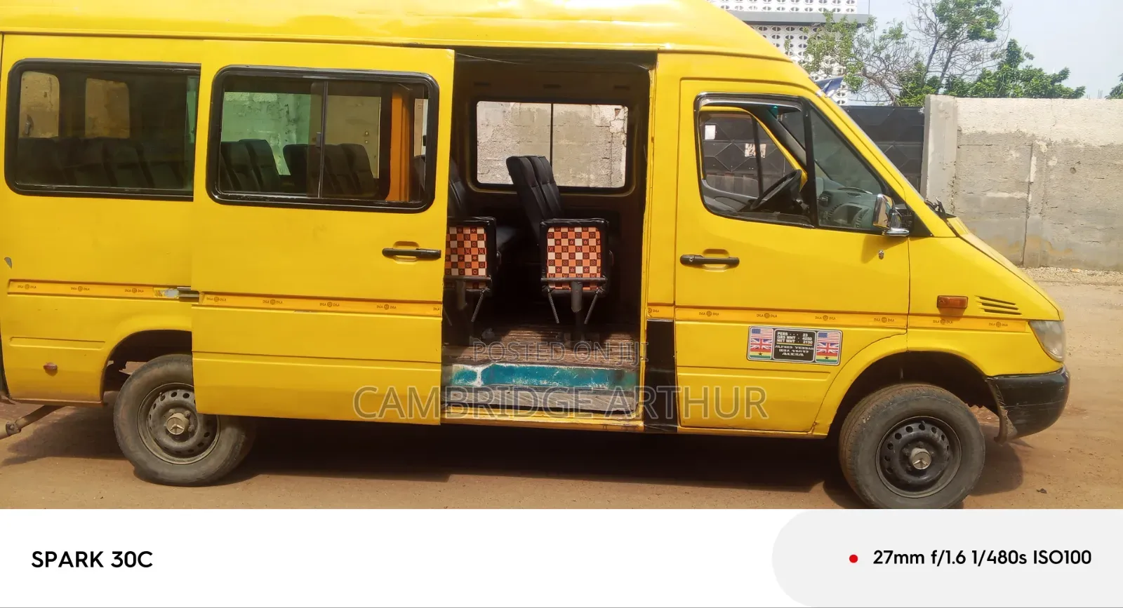 Mercedes-Benz Sprinter 2012 Yellow