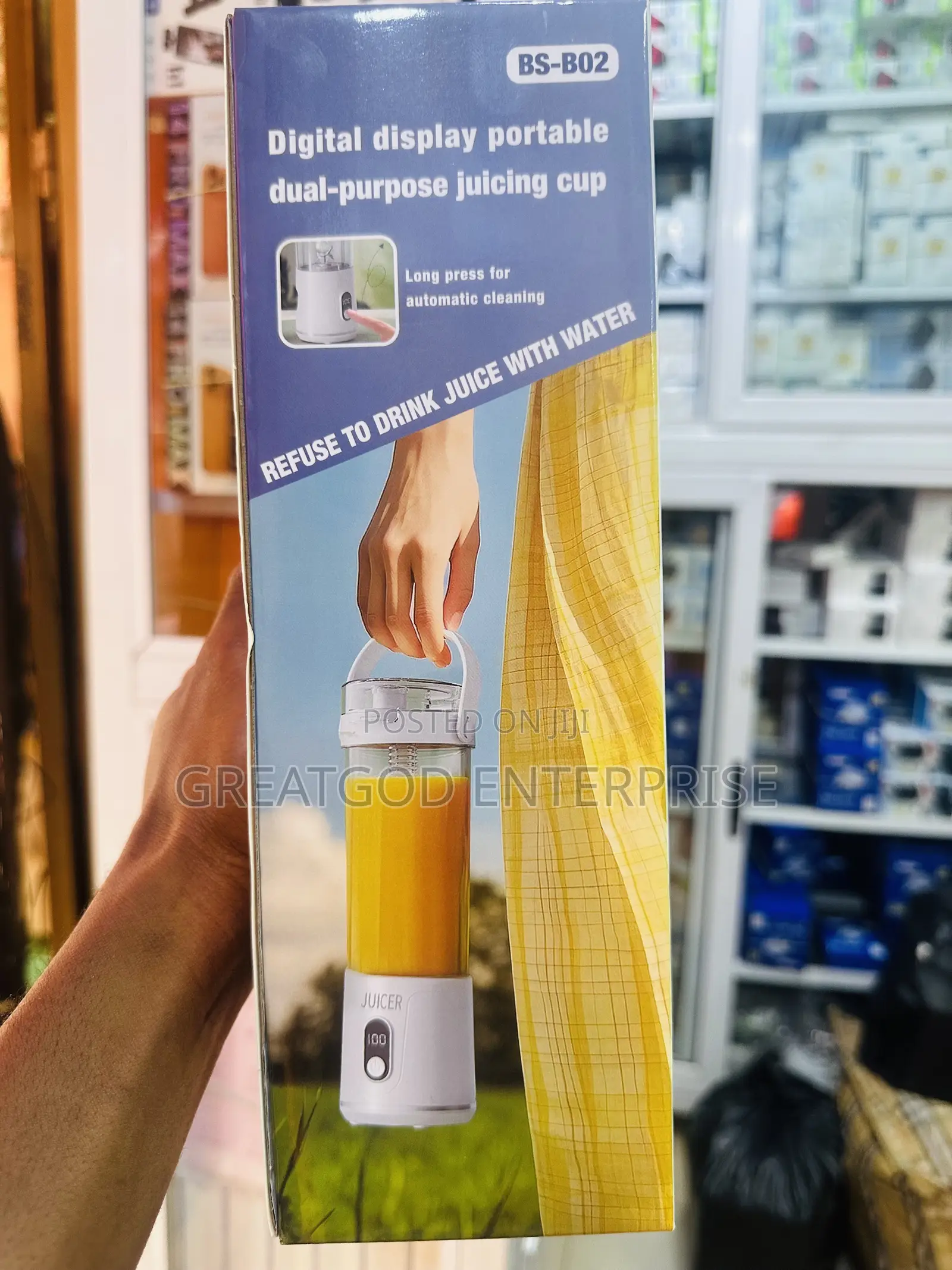 Portable Rechargeable USB Juicer Blender With a Digital LED Battery