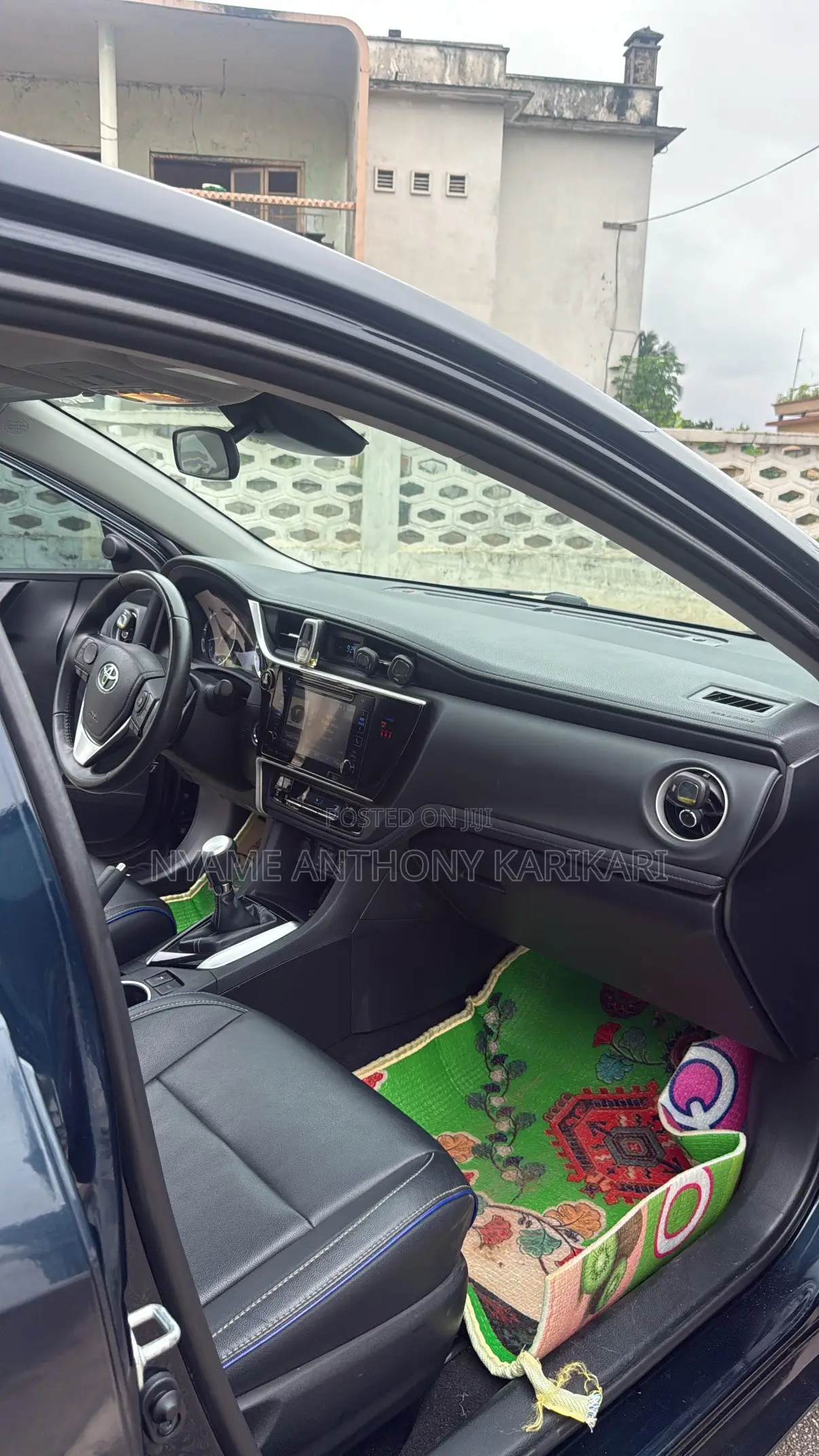 Toyota Corolla XSE (1.8L 4cyl 2A) 2018