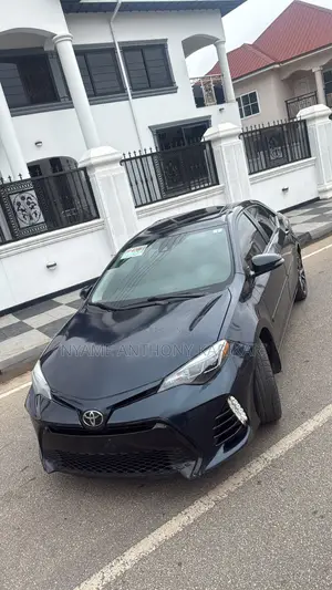Toyota Corolla XSE (1.8L 4cyl 2A) 2018