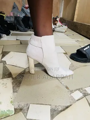 Pointed-Toe Heeled Ankle Boot