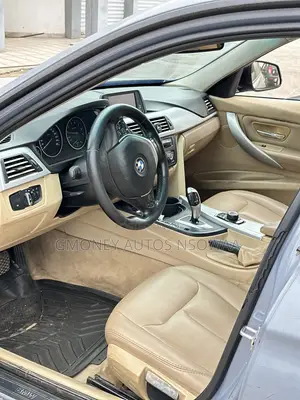 BMW 328i 2011