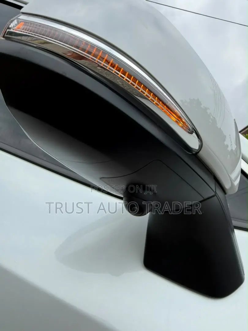 Toyota Highlander 2024 White