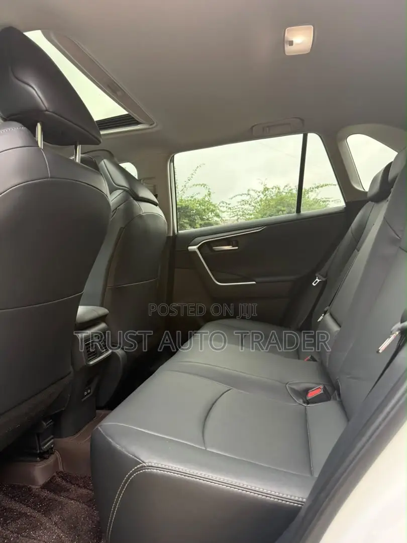 Toyota Highlander 2024 White