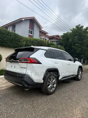 Toyota Highlander 2024 White