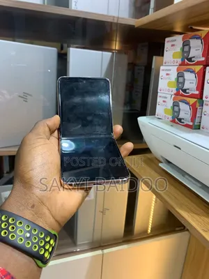Samsung Galaxy Z Flip4 256 GB Rose Gold