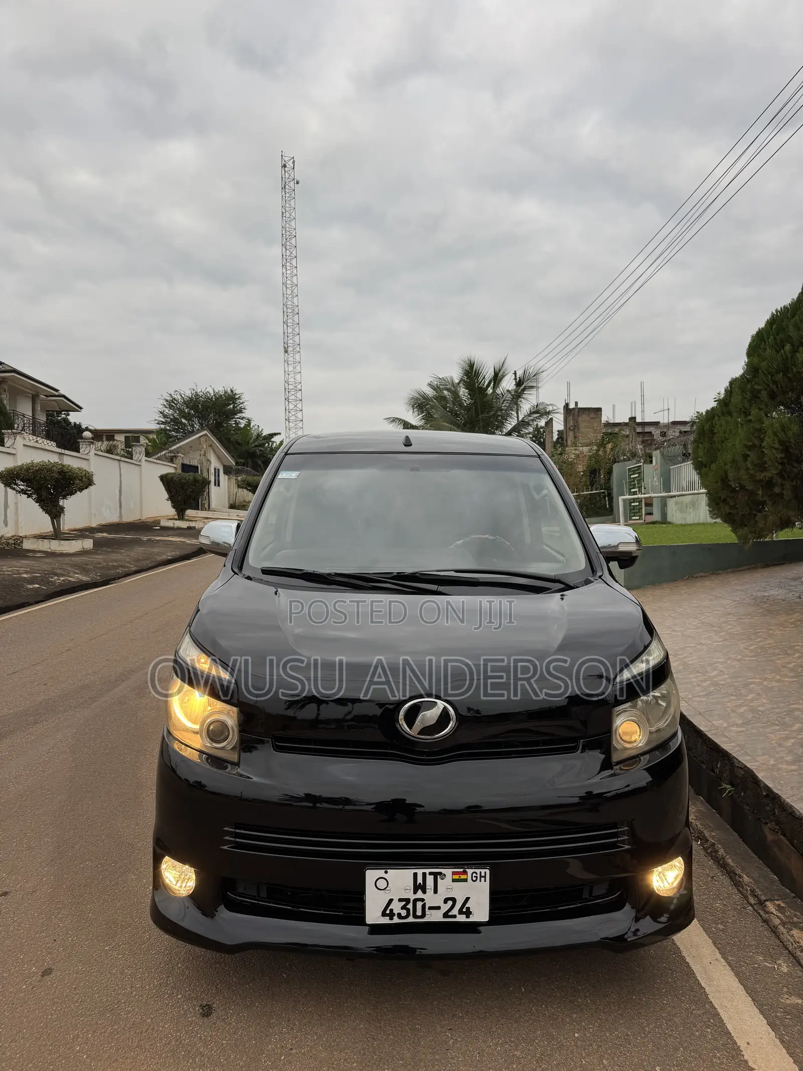 Toyota Voxy 2013 Black