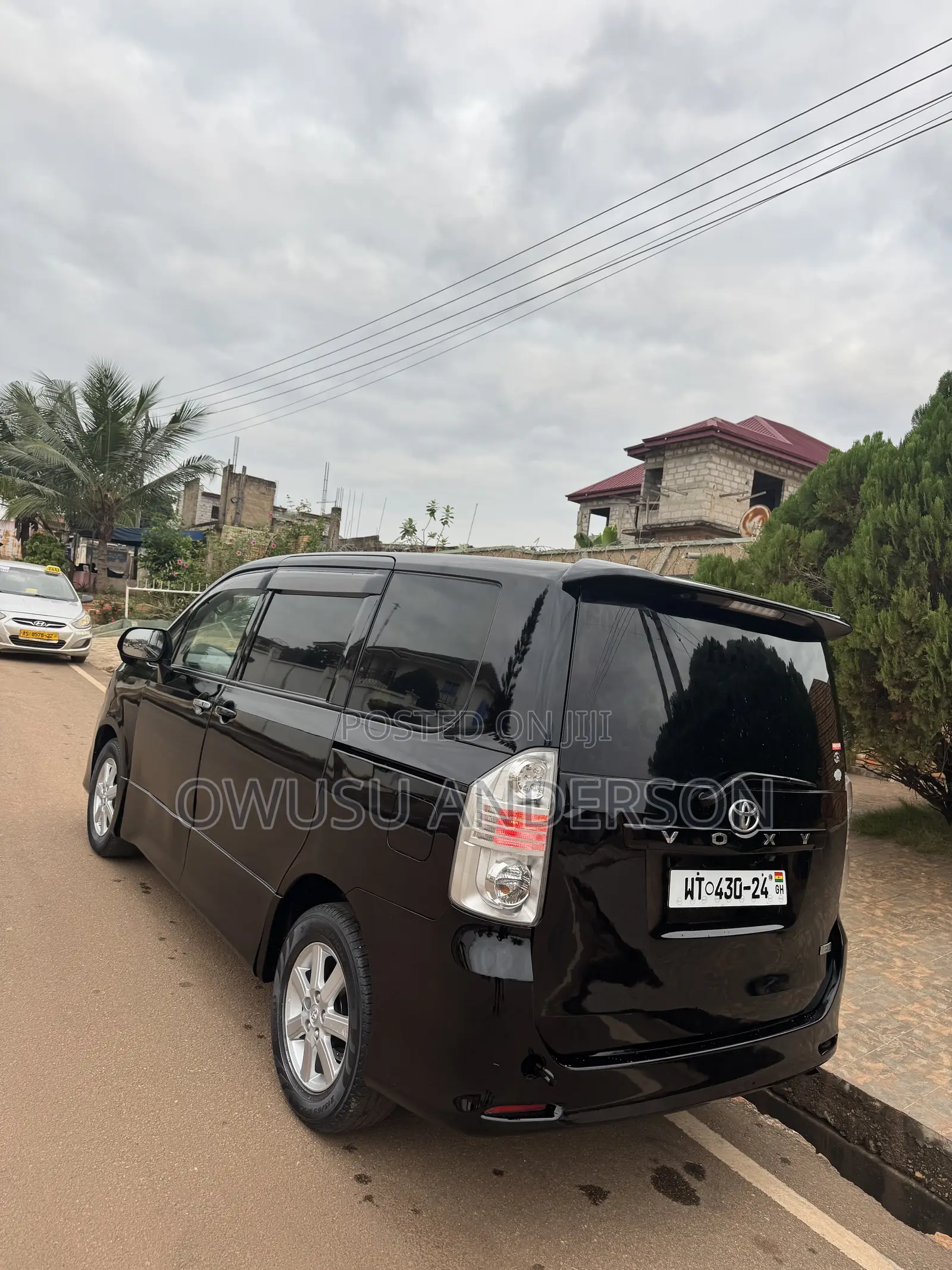 Toyota Voxy 2013 Black