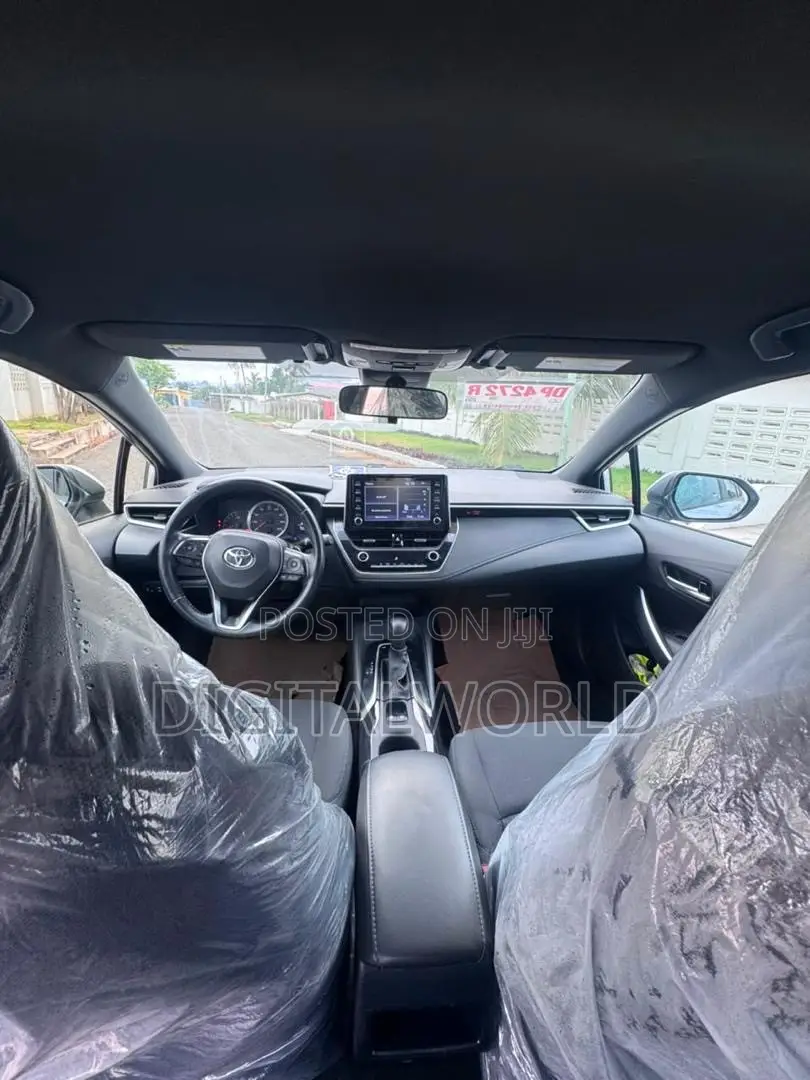 Toyota Corolla SE 2020 White