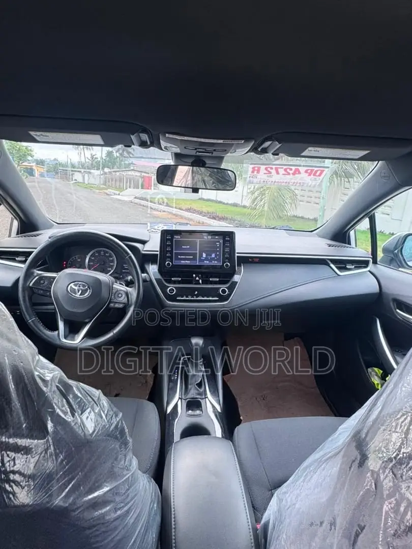 Toyota Corolla SE 2020 White