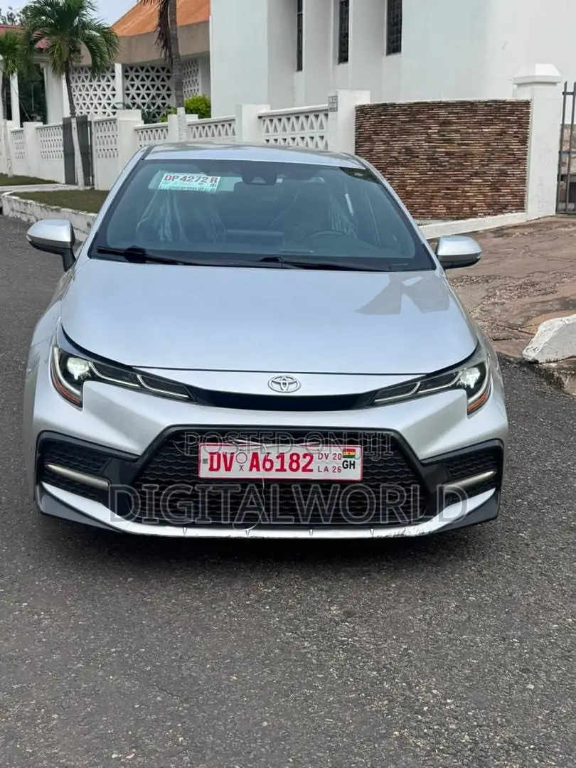 Toyota Corolla SE 2020 White