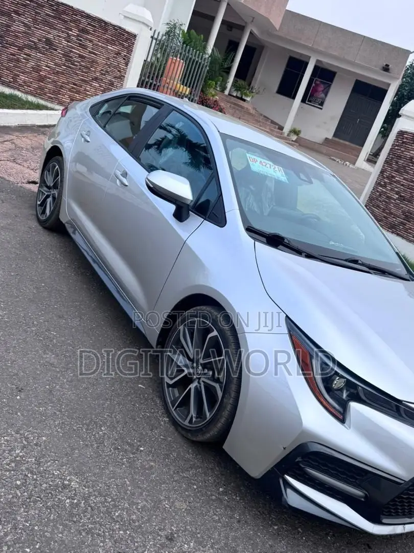 Toyota Corolla SE 2020 White