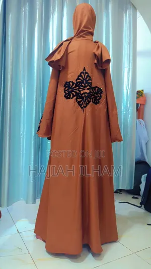 Elegant Egyptian Abaya – Handmade