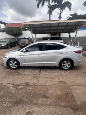Hyundai Elantra Sport Sedan FWD (1.6L 4cyl 6M) 2017 Silver