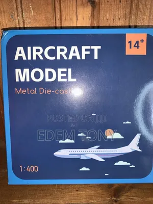 Airbus Emirates Airlines 1:400 Diecast Metal Airplane Model With Stand