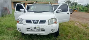 Nissan Hardbody 2019 White