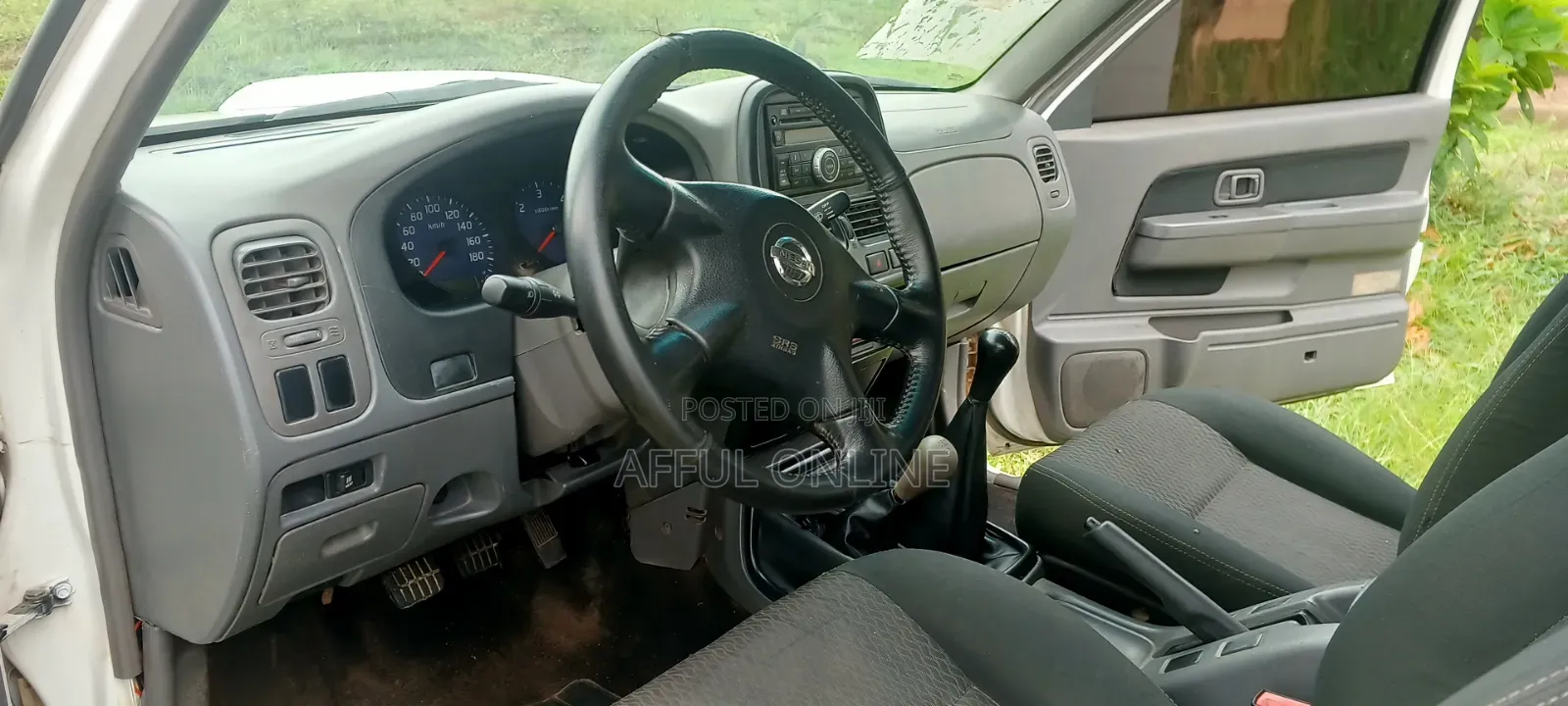 Nissan Hardbody 2019 White