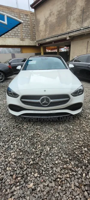 Mercedes-Benz C300 2023 White