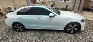 Mercedes-Benz C300 2023 White