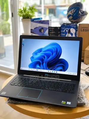 Laptop Dell G3 17 3579 16GB Intel Core i7 HDD+SSD 512GB