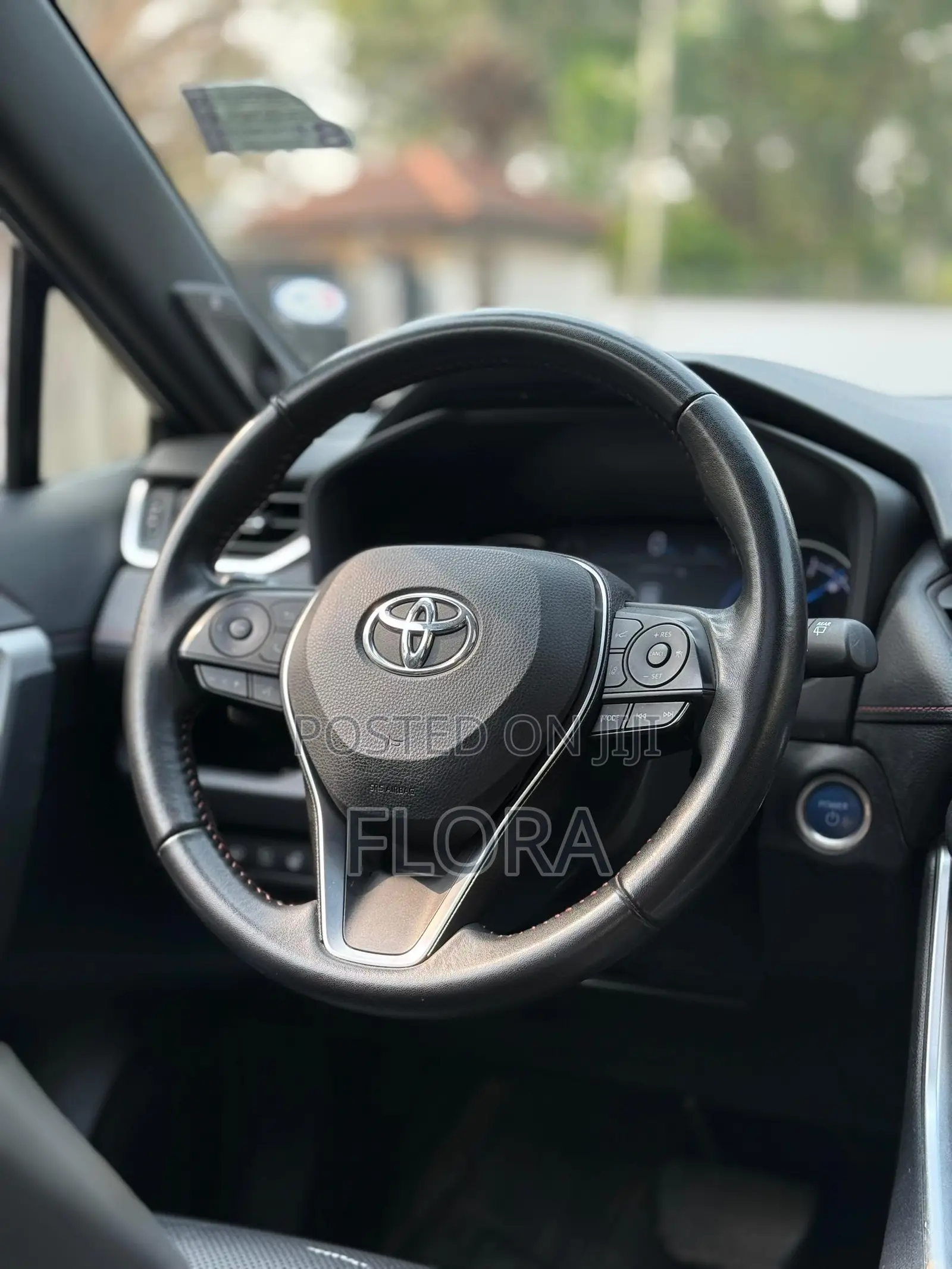 Toyota RAV4 XLE Premium 2021 Silver