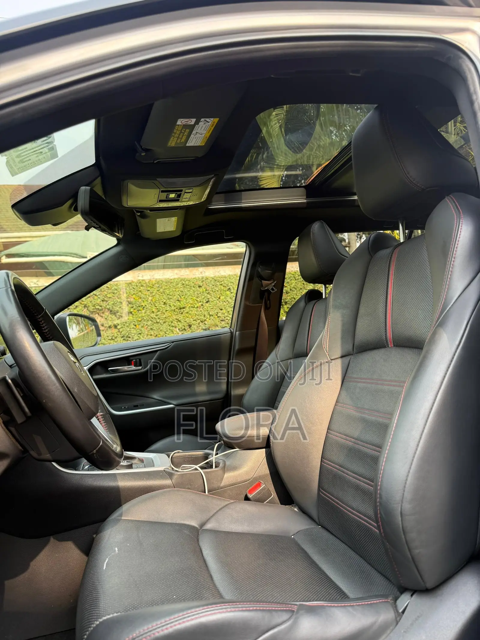 Toyota RAV4 XLE Premium 2021 Silver