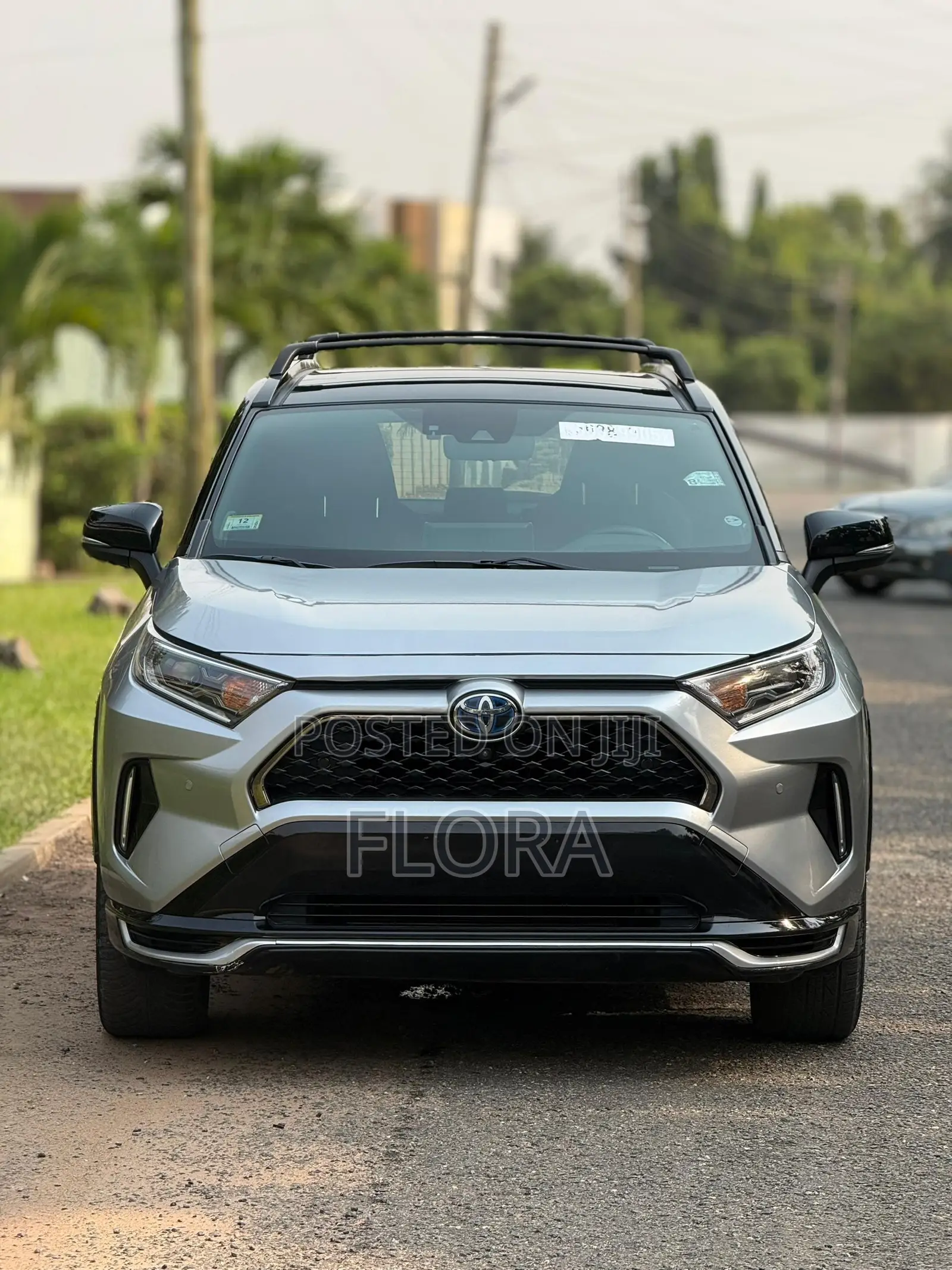 Toyota RAV4 XLE Premium 2021 Silver